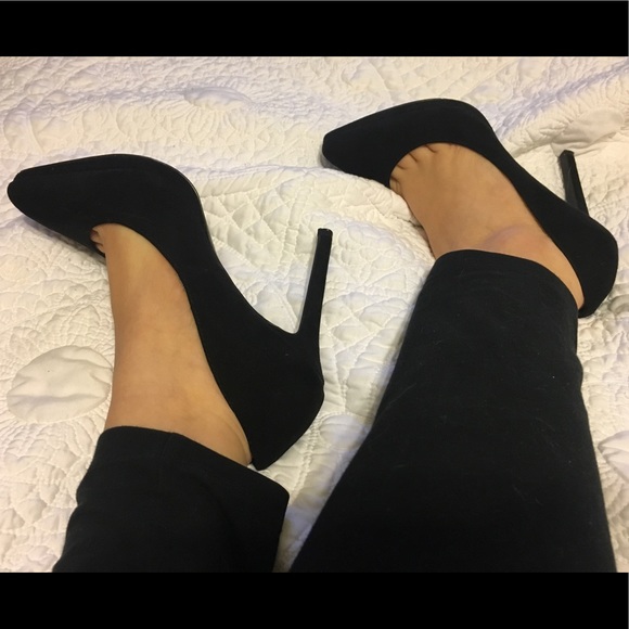 Tanzy D Black Suede Pump Stilettos by Report 👠 - Picture 3 of 8